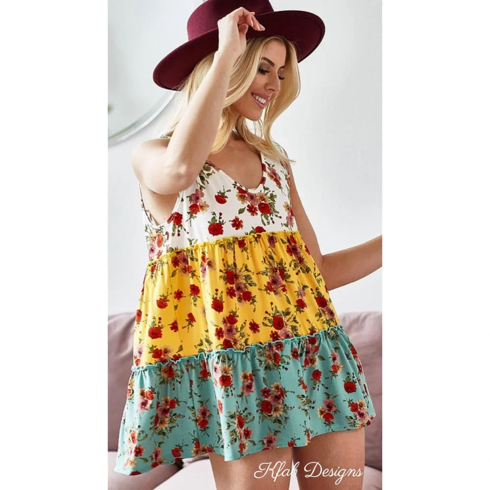 ❤️LAST 1! V Neck Soft Jersey Knit Floral Color Block Tiered Ruffle Top! - Picture 11 of 16